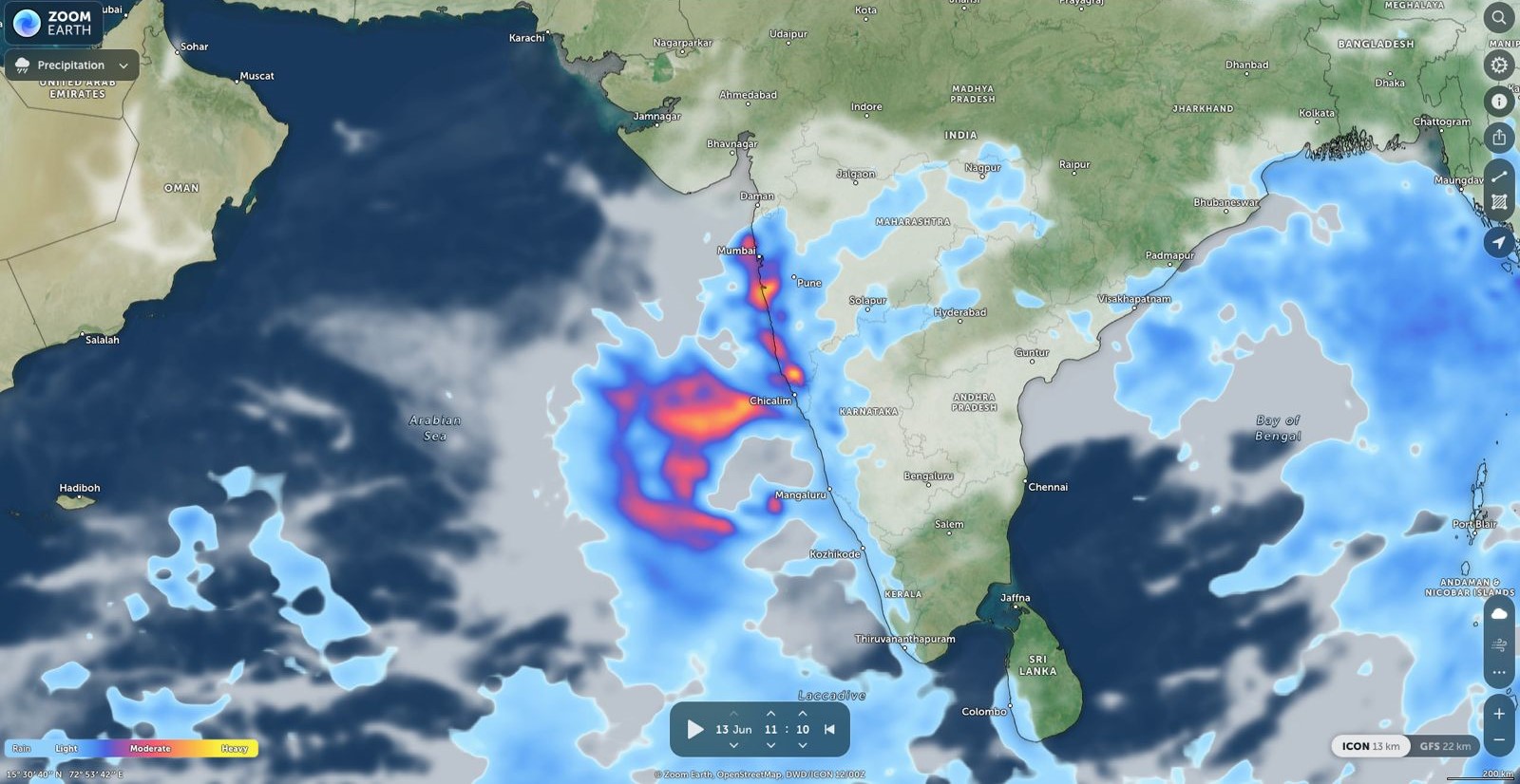 Mumbai weather update, IMD alert Mumbai, Mumbai rains June 2025, Maharashtra rain forecast, Konkan red alert, Mumbai monsoon health issues, Thunderstorm warning Mumbai, Humidity and health effects, Monsoon 2025 Mumbai, Fungal infections in monsoon